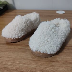 Fluffy Toddler Boots White &Brown Size 6 Girl Shoes Warm Comfy